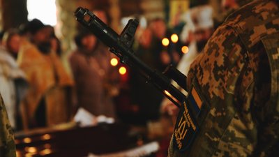 "Ми молили Бога до останнього": на Одещині простилися із загиблими військовослужбовцями "Ми молили Бога до останнього": на Одещині простилися із загиблими військовослужбовцями