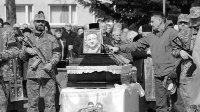 На Львівщині попрощалися з захисником України Романом Тякою
