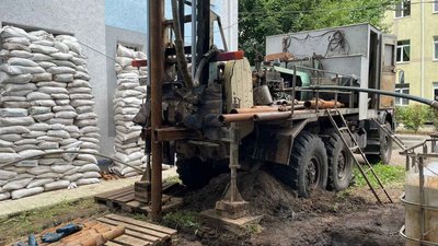 У Слов'янську бурять свердловини, аби забезпечити місто водою