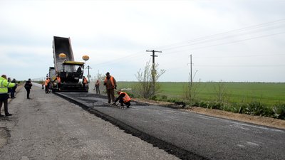 Місцеві дороги: чому вони на Хмельниччині в жахливому стані і коли їх відремонтують