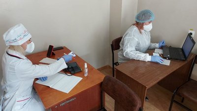 На залізничній станції вокзалу у Харківській області запрацював пункт щеплення від COVID