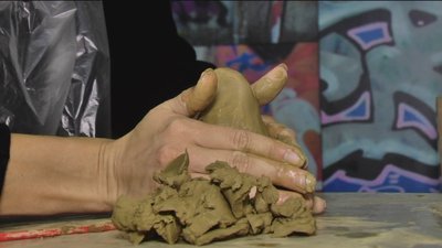 Вінниччанка Наталя Демчук проводить майстер-класи з глинотерапії для усіх бажаючих Вінниччанка Наталя Демчук проводить майстер-класи з глинотерапії для усіх бажаючих