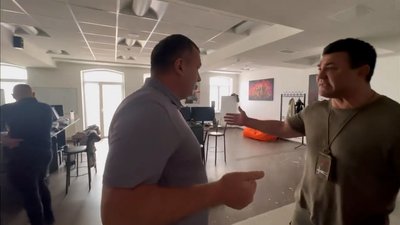 Нардеп Семінський про конфлікт із Миколою Тищенком довкола обшуків у кол-центрі в Києві 31 липня 2023 року Нардеп Семінський про конфлікт із Миколою Тищенком довкола обшуків у кол-центрі в Києві 31 липня 2023 року