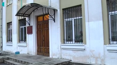 Потреба в донорах не критична, а от масок бракує, - Центр служби крові в Рівному