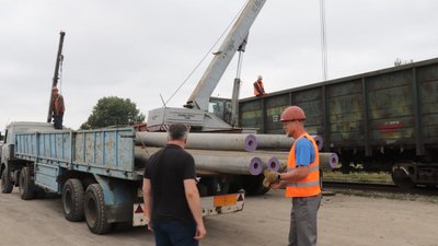 Чернігівському тролейбусному управлінню передали опори для ліній електропередач на суму 200 тисяч євро