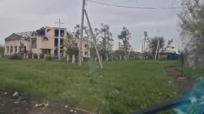 Бузок та каштани квітнуть на пустих вулицях: як виглядає Вугледар на Донеччині зараз Бузок та каштани квітнуть на пустих вулицях: як виглядає Вугледар на Донеччині зараз