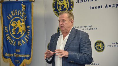 Ректор Львівської медичної академії імені Андрея Крупинського Юрій Кривко
