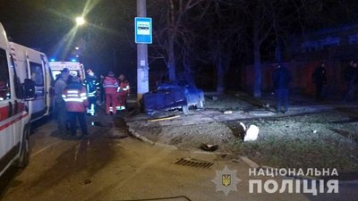 Стали відомі подробиці смертельної аварії в Маріуполі. ФОТО Стали відомі подробиці смертельної аварії в Маріуполі. ФОТО