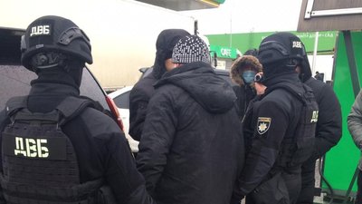 Поліція попередила замовне вбивство двох осіб на Київщині Поліція попередила замовне вбивство двох осіб на Київщині