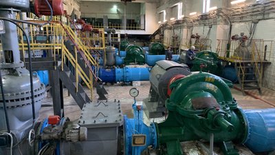 У Харкові водонасосні станції забезпечили генераторами на випадок вимкнення світла У Харкові водонасосні станції забезпечили генераторами на випадок вимкнення світла