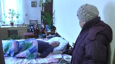 Через прорив труби мешканці частини будинків у Полтаві майже тиждень живуть без води Через прорив труби мешканці частини будинків у Полтаві майже тиждень живуть без води