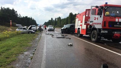 ДБР розслідує обставини ДТП на Херсонщині, в якій загинув поліцейський ДБР розслідує обставини ДТП на Херсонщині, в якій загинув поліцейський