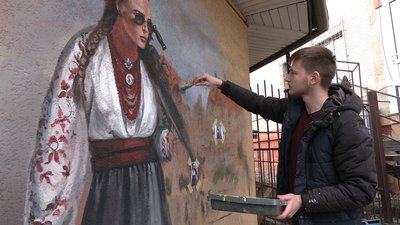 Від розпису храмів до патріотичних муралів. Ексклюзивна розмова з рівненським художником Костянтином Качановським Від розпису храмів до патріотичних муралів. Ексклюзивна розмова з рівненським художником Костянтином Качановським