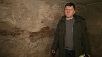 У Більшівцях на Прикарпатті відкрили пам’ятну дошку на будівлі колишньої в'язниці НКВС У Більшівцях на Прикарпатті відкрили пам’ятну дошку на будівлі колишньої в'язниці НКВС