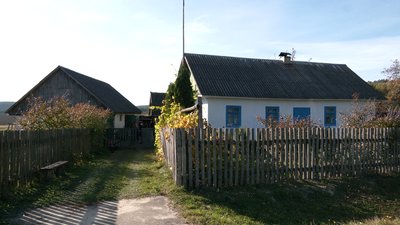 "Вийду на подвір'я, гляну навкруги – нікого не видно": як живе жителька зникаючого села на Рівненщині "Вийду на подвір'я, гляну навкруги – нікого не видно": як живе жителька зникаючого села на Рівненщині