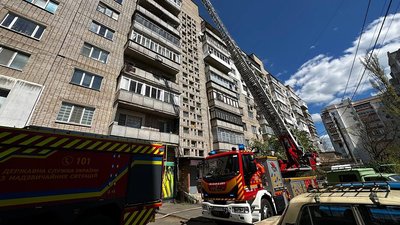 ДСНС на місці пожежі у Корабельному районі