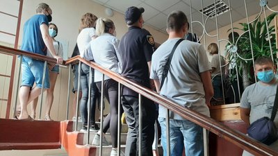 На Рівненщині підприємці "червоної" зони вимагали у депутатів пом’якшення карантину На Рівненщині підприємці "червоної" зони вимагали у депутатів пом’якшення карантину
