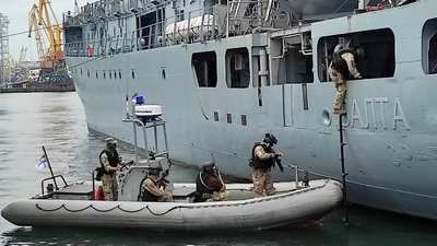 Пожежа на кораблі та спецоперація ВМС. В Одесі тривають навчання "Сі Бриз 2021"