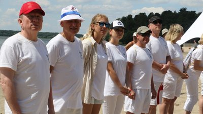У Житомирі визначили переможців Чемпіонату України з плавання на відкритій воді У Житомирі визначили переможців Чемпіонату України з плавання на відкритій воді