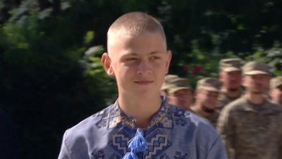Двоє жителів Житомирщини отримали паспорти з рук Президента