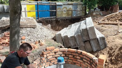 Мешканці будинків у Тернополі вимагають показати дозвіл на будівництво Мешканці будинків у Тернополі вимагають показати дозвіл на будівництво