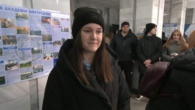 "Прапор соборності": мелітопольці об'єднуються, аби підтримати рідне місто "Прапор соборності": мелітопольці об'єднуються, аби підтримати рідне місто