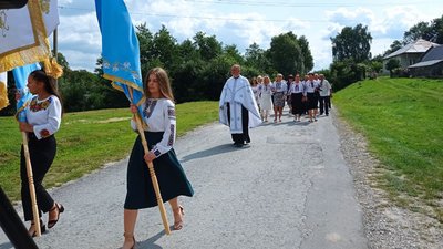 На Тернопільщині люди за свій кошт відновили пам'ятник часів проголошення Незалежності На Тернопільщині люди за свій кошт відновили пам'ятник часів проголошення Незалежності