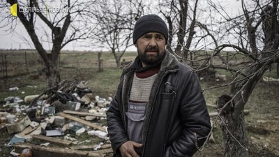 Син загинув на війні, дім розбомбили: історія родини з Андріївки Син загинув на війні, дім розбомбили: історія родини з Андріївки