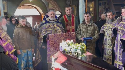 На Закарпатті попрощалися із полеглим воїном Віктором Божком