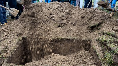 Кладовища у Ніжині: на діючих цвинтарях міста нестача міст
