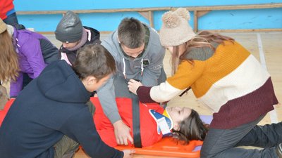 На Івано-Франківщині тренуватимуться юні рятувальники На Івано-Франківщині тренуватимуться юні рятувальники