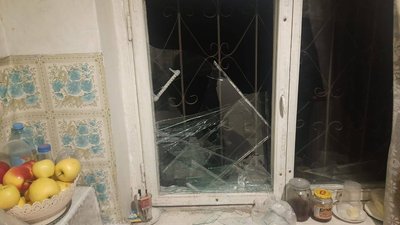 Російські війська вдарили по Нікопольщині: пошкоджені багатоповерхівки, магазини, водогін