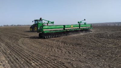 На Кіровоградщині сільгосппідприємствам не вистачає 170 трактористів та механізаторів