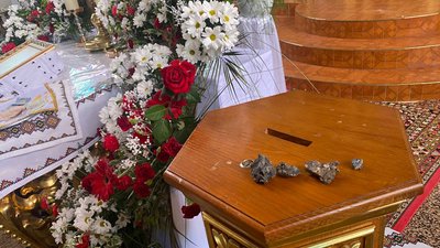 У львівському храмі, де ховалися люди, через падіння ракети вибило вікна У львівському храмі, де ховалися люди, через падіння ракети вибило вікна