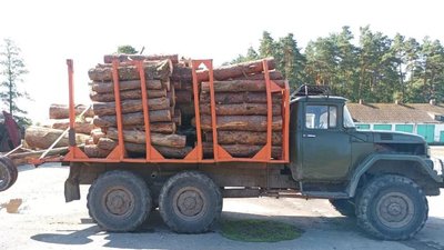 Чинили опір та не пускали: у селі на Волині громада заважала правоохоронцям під час обшуків