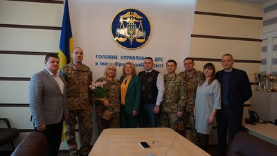 Прикарпатські податкові міліціонери повернулися із зони ООС