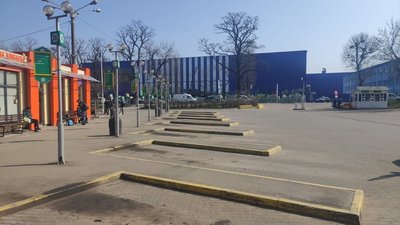 На час карантину на Львівщині заборонили усі міжміські перевезення На час карантину на Львівщині заборонили усі міжміські перевезення