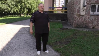 Директор ліцею Василь Бойчук розказав, як у ліцеї встановили сонячні панелі Директор ліцею Василь Бойчук розказав, як у ліцеї встановили сонячні панелі