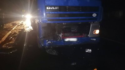 На виїзді з Чернігова сталася ДТП: загинула жінка, травмувалися двоє дітей На виїзді з Чернігова сталася ДТП: загинула жінка, травмувалися двоє дітей