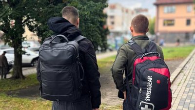 В Україну з російської окупації вдалося повернути двох 18-річних хлопців