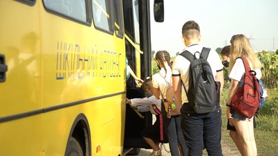 У Щербанівській ОТГ обробляють шкільний автобус