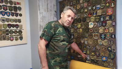 Атрибутику волонтерського посту розмістили в Миколаївському центрі підтримки ВПО та ветеранів АТО Атрибутику волонтерського посту розмістили в Миколаївському центрі підтримки ВПО та ветеранів АТО
