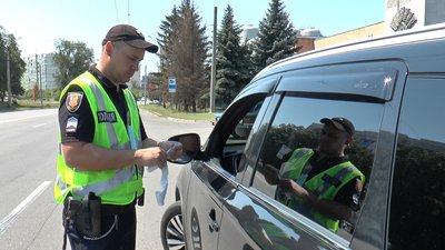 "Багато порушників": на аварійних ділянках доріг Полтавщини збільшили кількість патрульних "Багато порушників": на аварійних ділянках доріг Полтавщини збільшили кількість патрульних