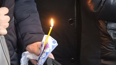 В Охтирці на Сумщині поховали військового Едуарда Даниленка В Охтирці на Сумщині поховали військового Едуарда Даниленка