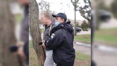 Не дотримувався умов карантину і тікав від поліції. На Запоріжжі затримали продавця-порушника