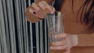 18-річна вінничанка започаткувала "Естафету добра" 18-річна вінничанка започаткувала "Естафету добра"
