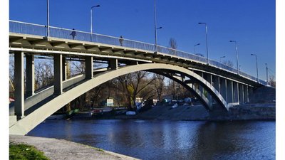 Венеційський міст у Гідропарку
