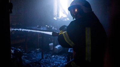 Упродовж доби на Хмельниччині рятувальники ліквідували 7 пожеж
