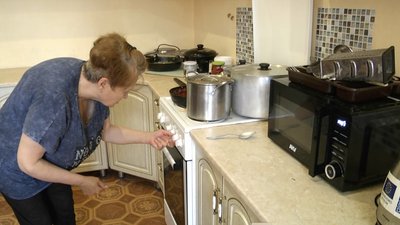 На Хмельниччині активісти з Луганщини покращують умови життя для переселенців