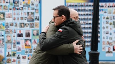 Прем'єр Польщі прибув до Києва з неанонсованим візитом Прем'єр Польщі прибув до Києва з неанонсованим візитом